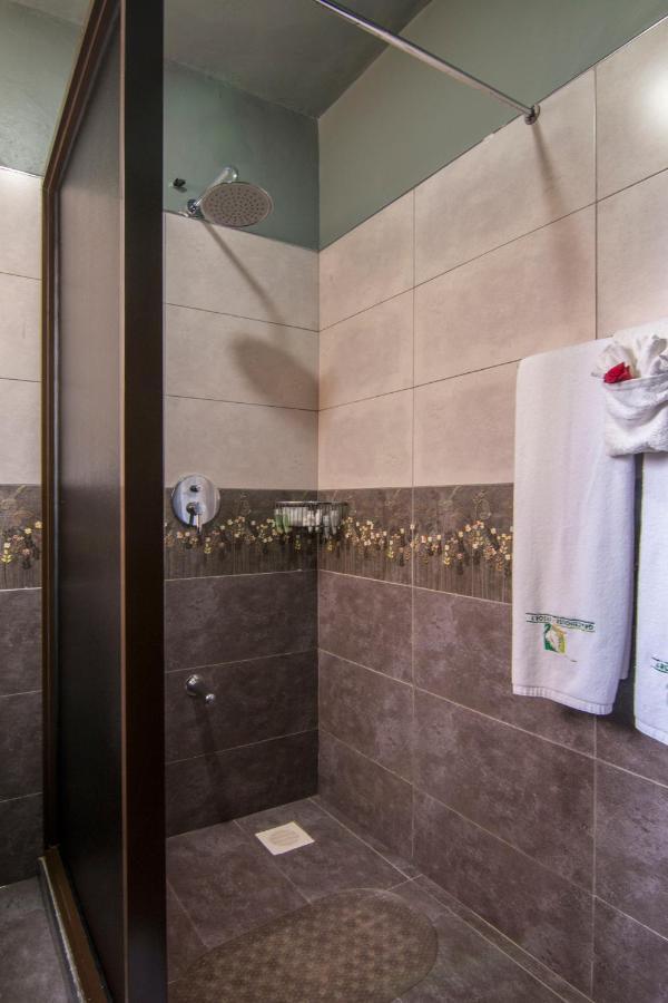Gracehouse Resort ナイロビ エクステリア 写真
